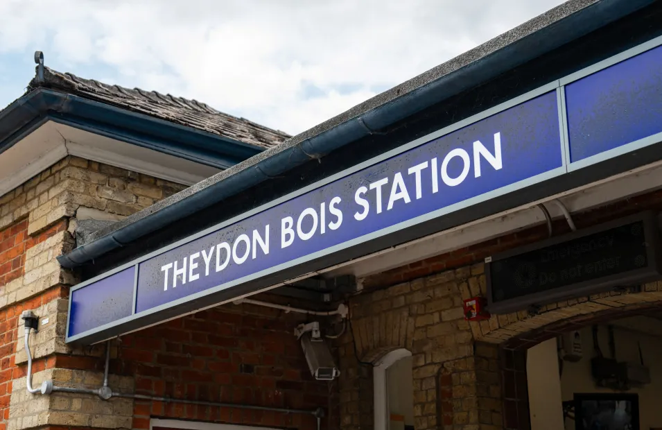 Theydon Bois Station