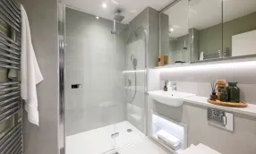 Millside Grange, Number 2, En-suite
