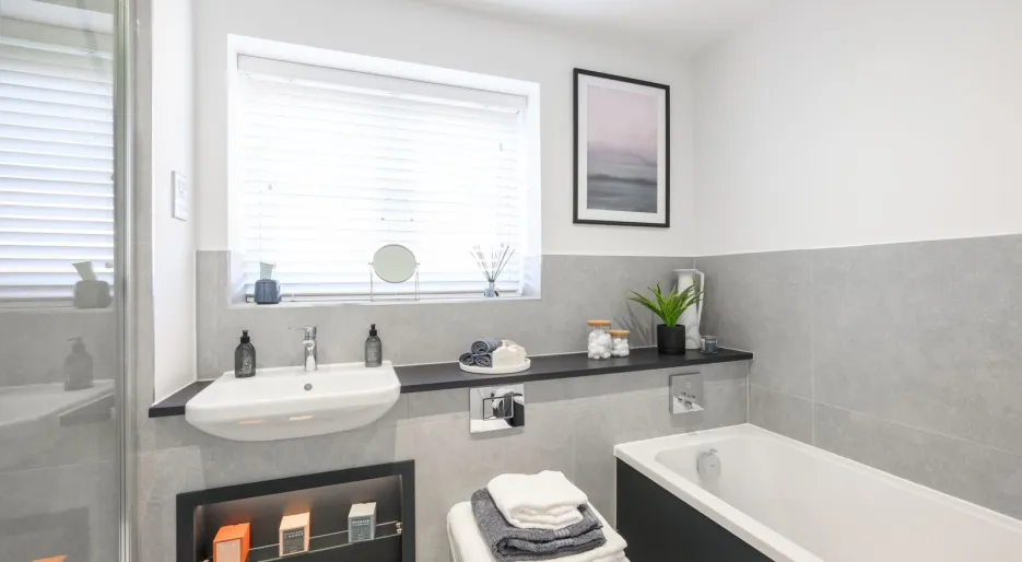 Eden Green - The Jade Number 35 - Bathroom